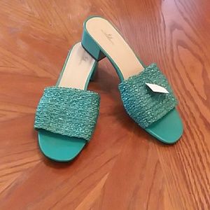 TEAL COLORED SHOES